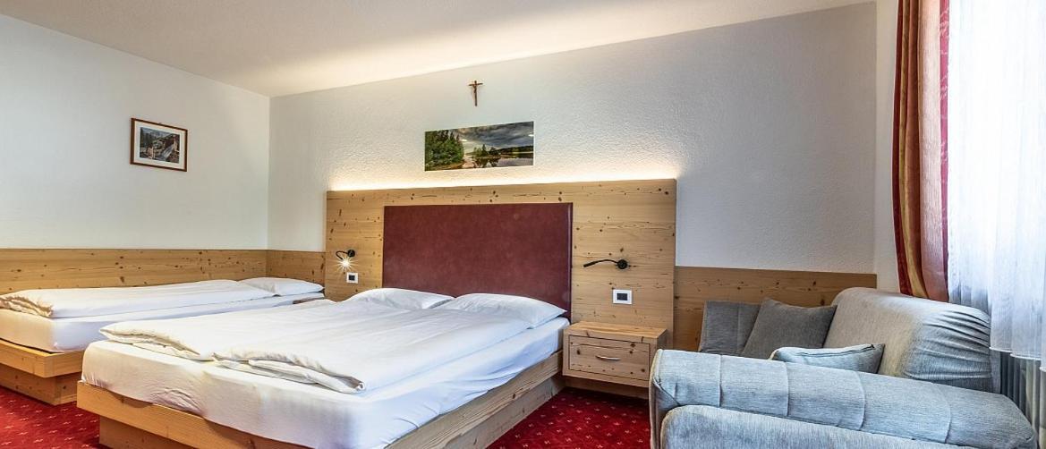 B&B Apartements La Palsa San Cassiano  Bagian luar foto